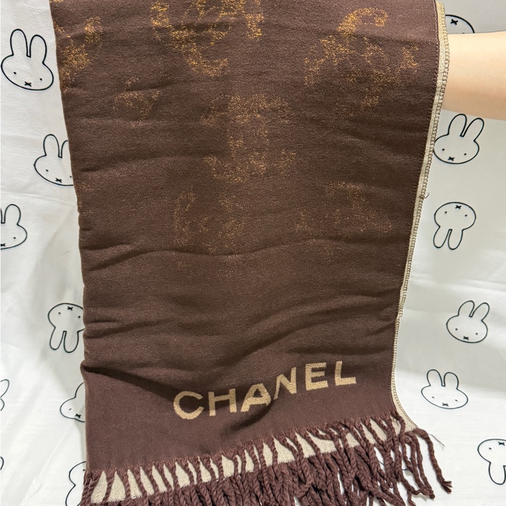 CHANEL Brown Logo Fringe Scarf with Gold Accents - Picture 4 of 6